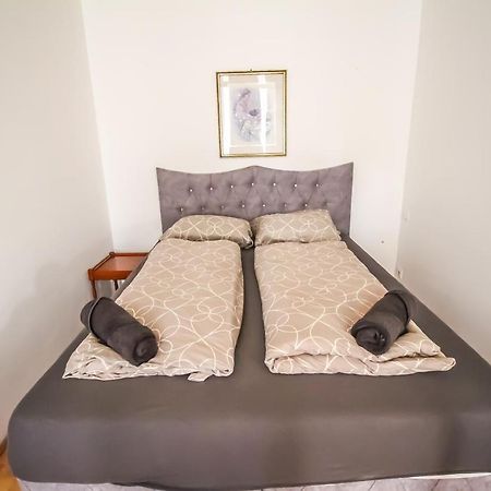 Private Room In Shared Apartment Pr6 Vídeň Exteriér fotografie